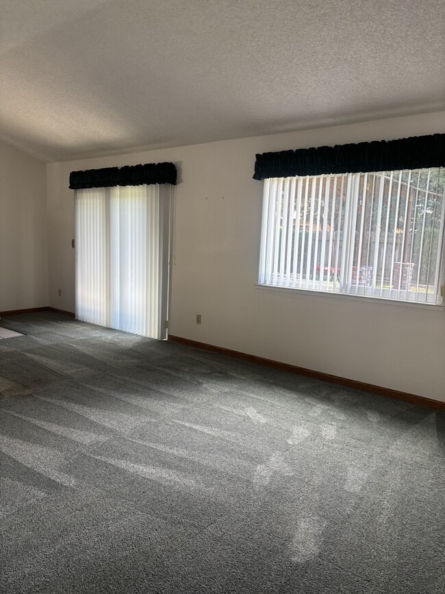 Photo - 1712 Shasta Ct