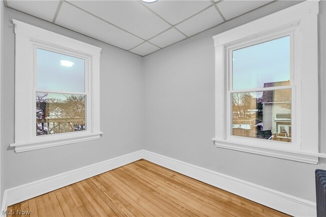 Building Photo - 4102 Brooklyn Ave Unit 4104/Left