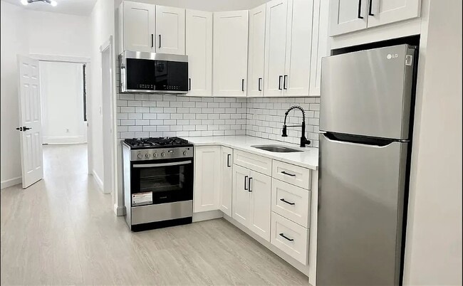 Photo - 202 St Nicholas Ave Unidad 2