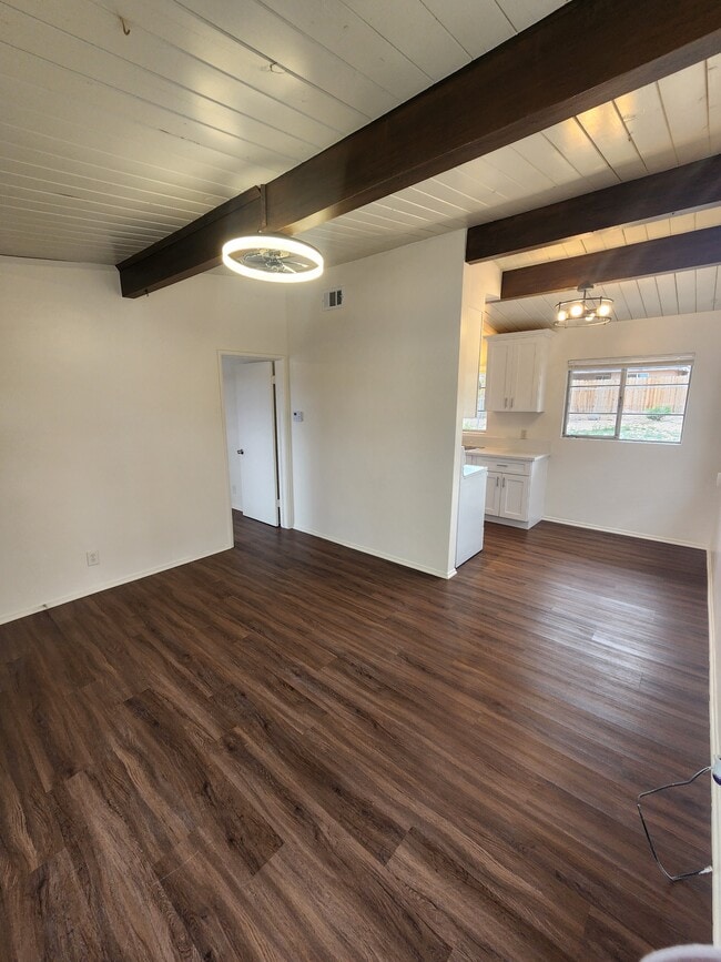 Living Room - 6024 Baileya Ave Unit 6024