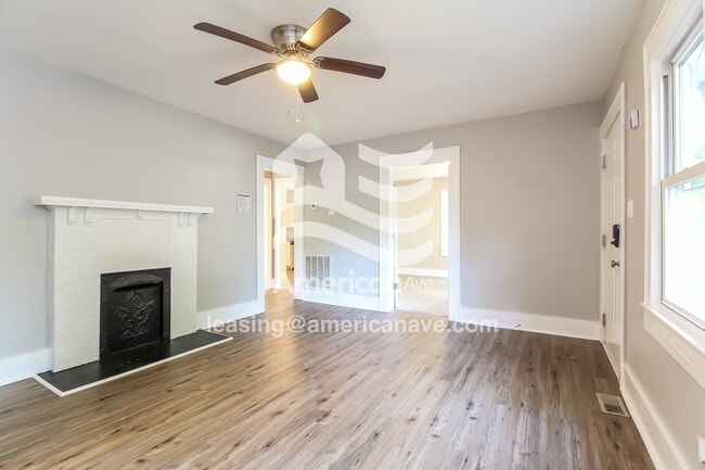 Photo - 105 Phillips St