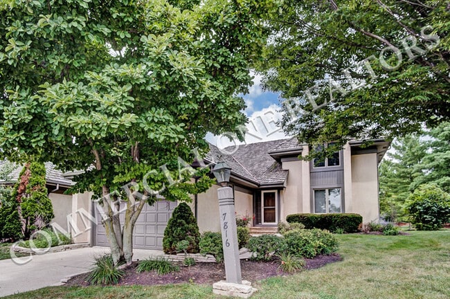 Beautiful 3 Bedroom Home in the Heart of D... - Beautiful 3 Bedroom Home in the Heart of D...