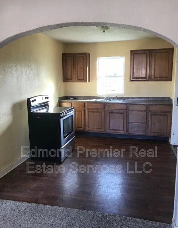 Photo - 512 NW 95th St