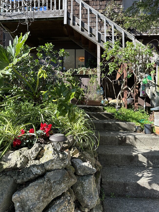 Photo - 1053 Cragmont Ave Unit A