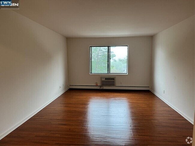 Building Photo - 102 Bellgrove Dr Unit 2B Rental