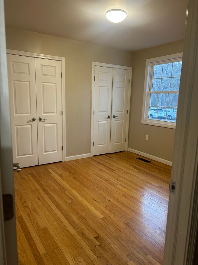 Photo - 19 Church Ln Unit A