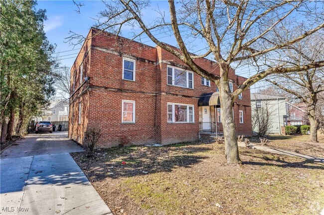 Building Photo - 2490 Noble Rd Unit 3 Rental