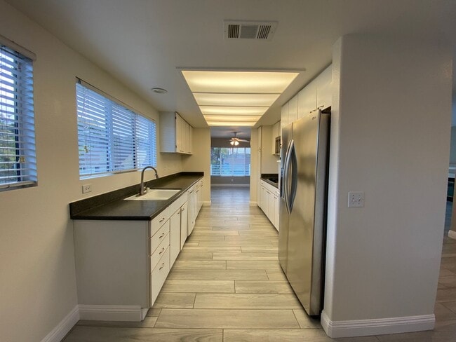 Photo - 4594 Cove Dr