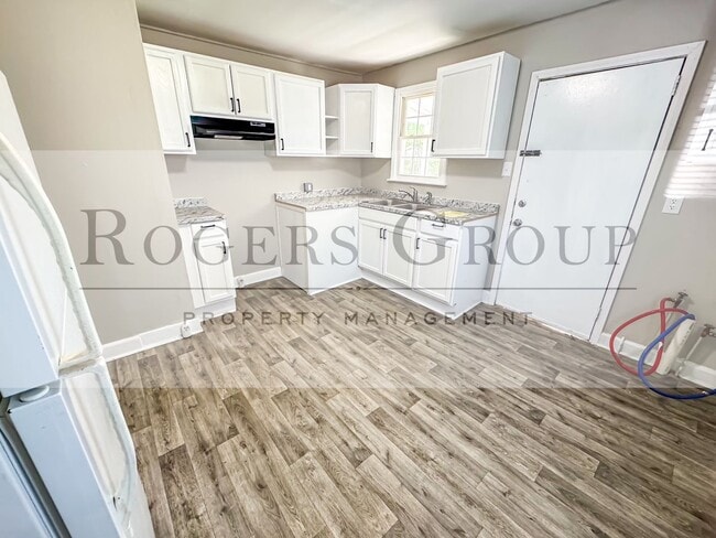 Photo - 516 N Clark St