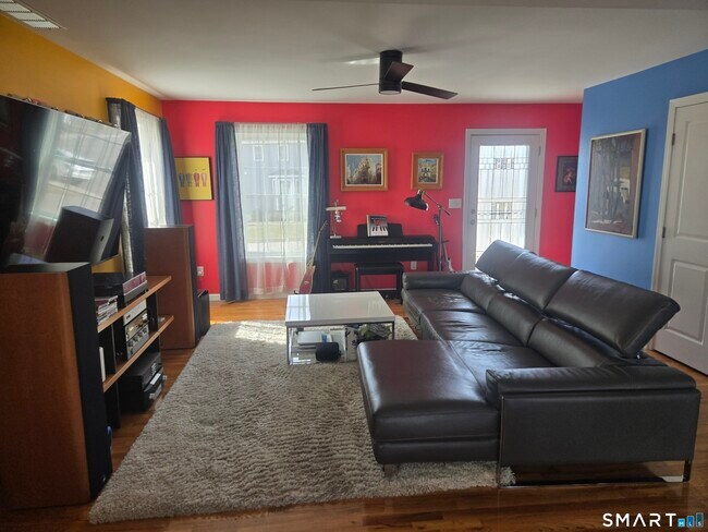 Photo - 57 Beachside Ave