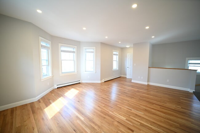 19 Roberts Street Unit 3