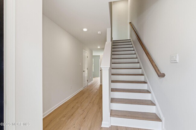 Photo - 17 Bay Breeze Dr