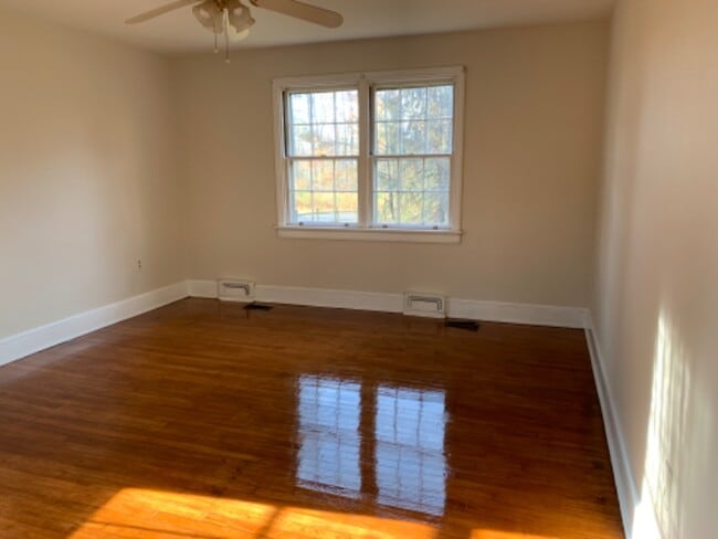 Photo - 14201 Harrowgate Rd