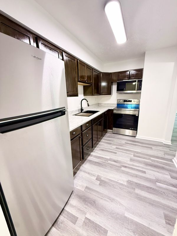 Photo - 7076 Wildwood Cir