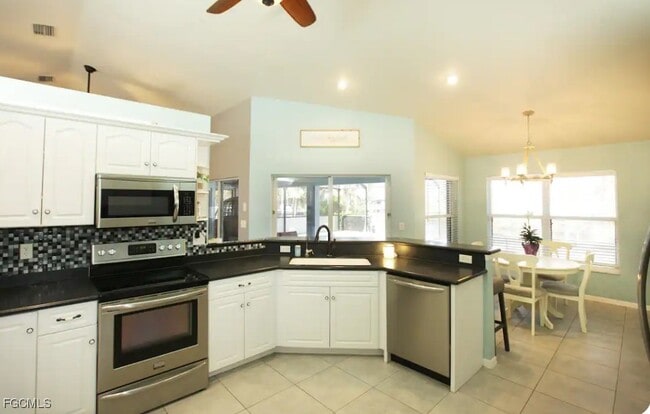 Photo - 2802 SW 20th Ave