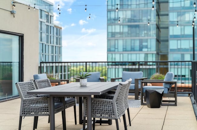 Photo - 963 Lake St Unit 1000