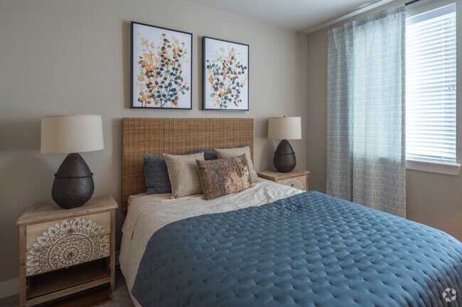 The Bobcat - Secondary Bedroom