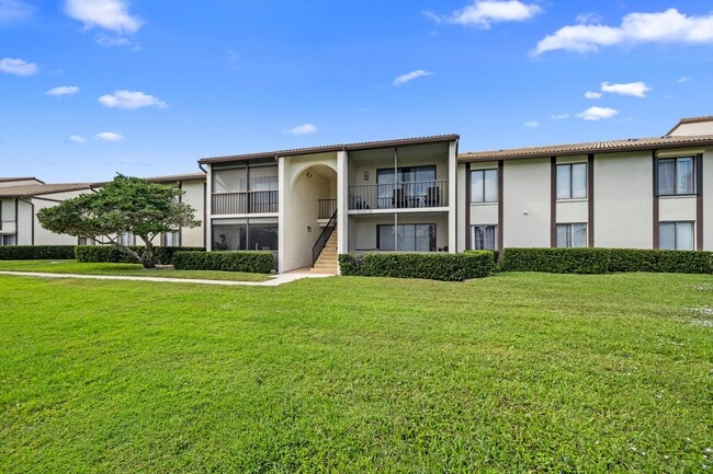 Building Photo - 2732 SW Matheson Ave Unit 112-H2