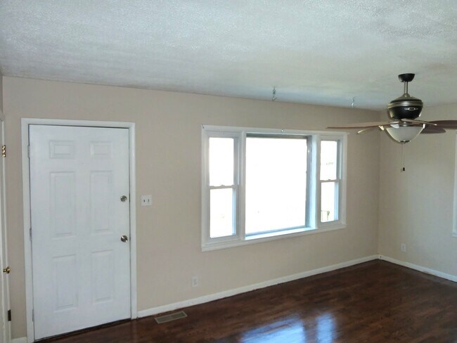 Photo - 1722 Nickerson Ave Casa