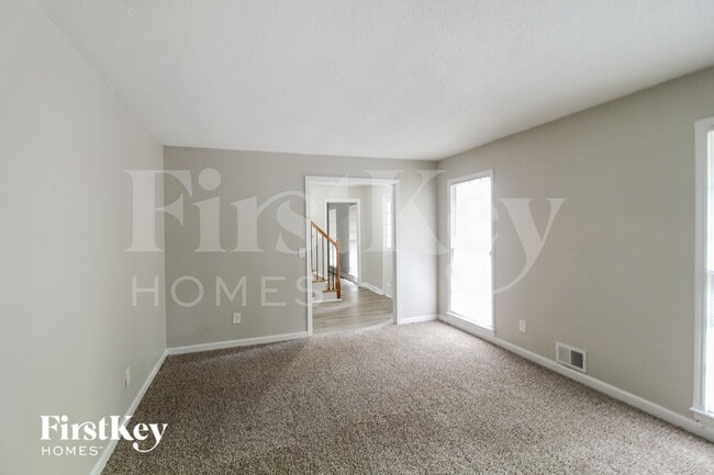 Photo - 4618 Forest Pl