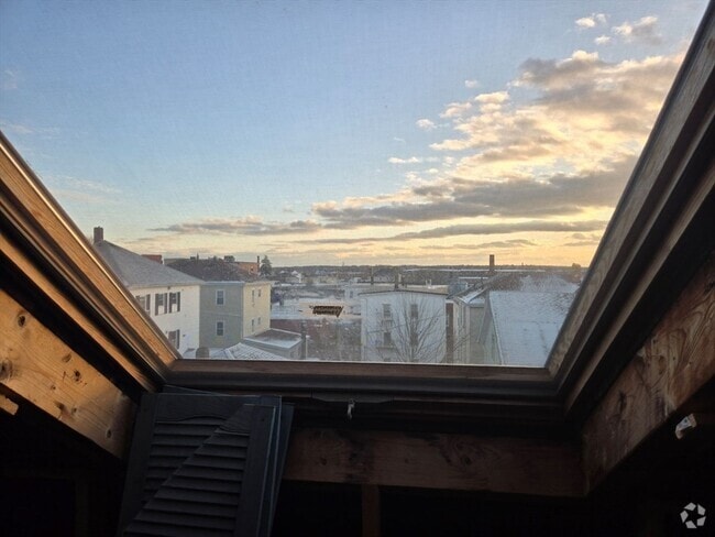 Building Photo - 178 Thomas St Unit 7 Rental