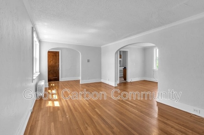 Photo - 2106 Delaware Ave Unit 10