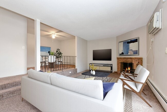 Building Photo - Rosedale Estates Rental