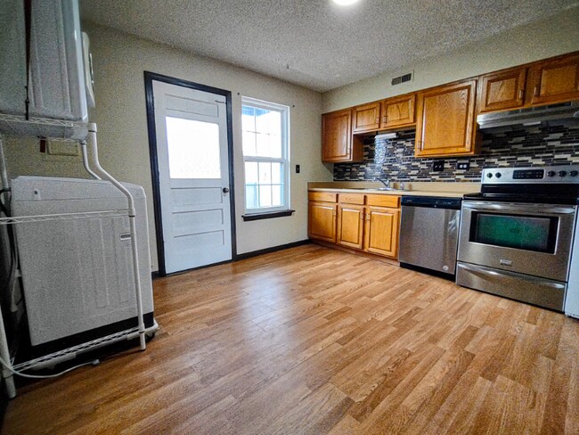 Photo - 9434 E Girard Ave
