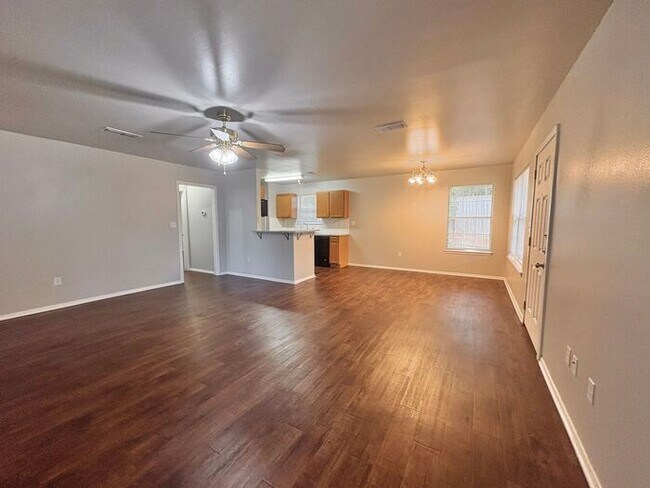 Photo - Available Now! Charming and Contemporary 3...