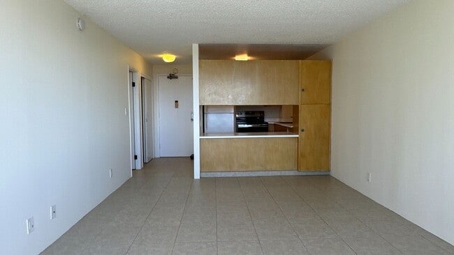 Photo - Convenient Downtown  1 Bed 1 Bath 1 Parking in the Kukui Plaza Unit D2606