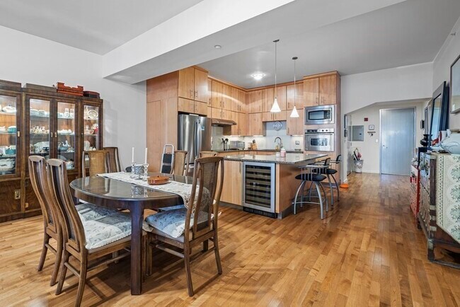 Photo - 1313 Washington St Unidad 321