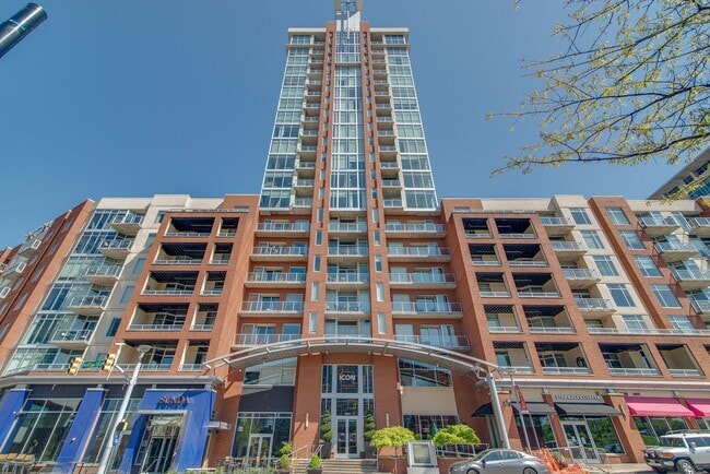 Building Photo - 600 12th Ave S