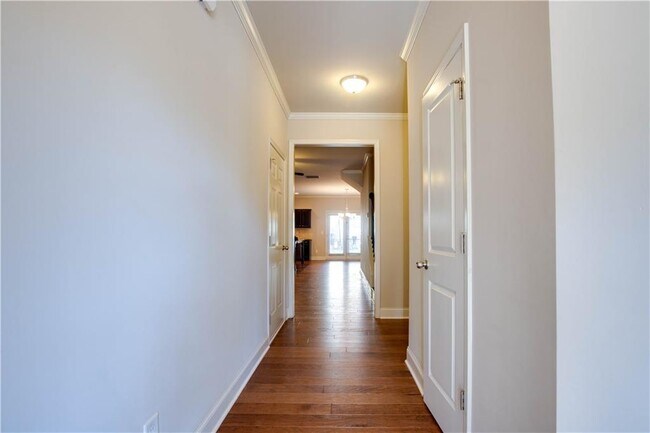 Photo - 1795 Garbrooke Cove