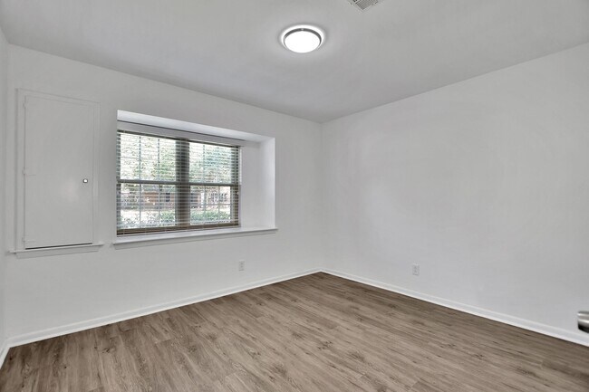 Building Photo - 10513 Moorberry Ln