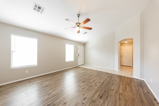 Photo - 1465 S 230th Dr