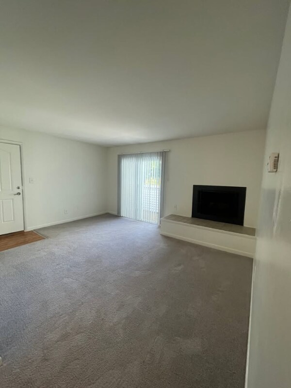 Photo - 600 Reusens Rd Unidad L124