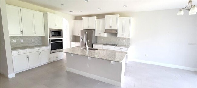 Photo - 15602 Compass Rose St