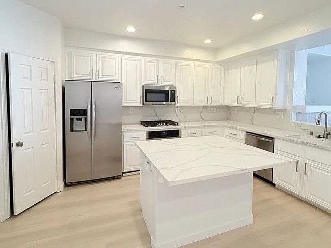 7895 Via Montebello