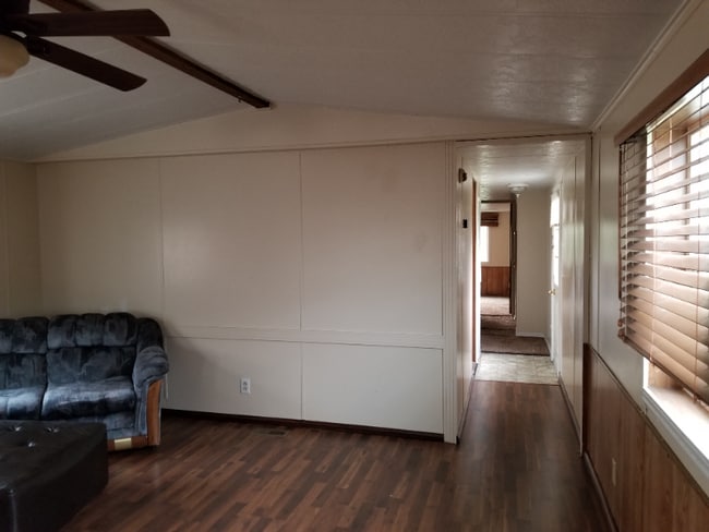 Photo - 409 N Cedar St