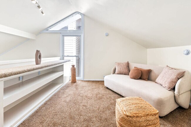 1227 Peden St Unit SI FL2-ID1542672P