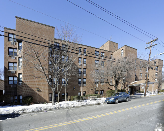 Photo - Carucci Apartments