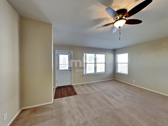 Photo - 765 Tomah Dr