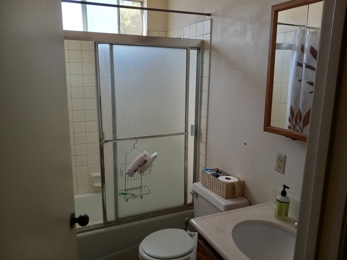 Photo - 1929 S Barrington Ave Apartamentos Unidad A