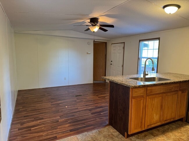 Photo - Two Bedroom Trailer in Maiden
