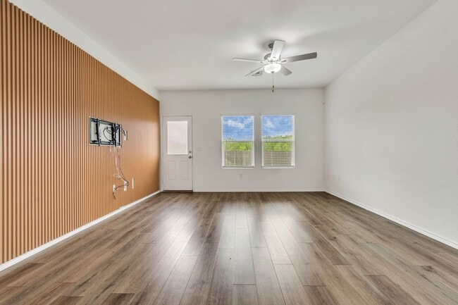 Photo - 15401 Poppy Petal Dr