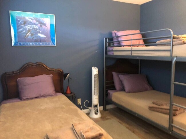 Photo - 1092 Keldon Dr