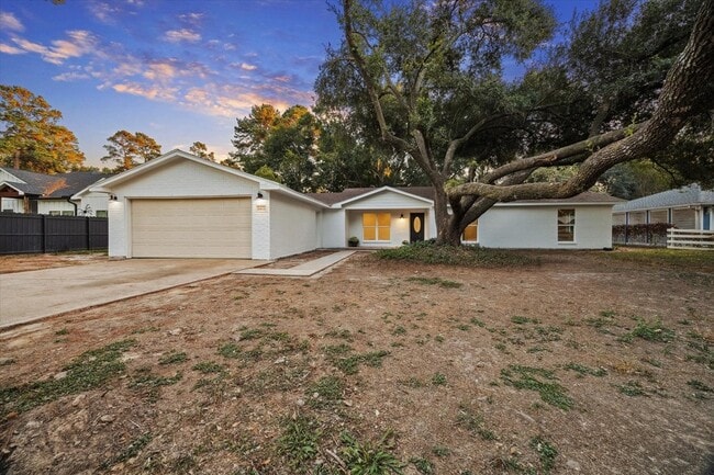 Building Photo - 5411 Logston Ln