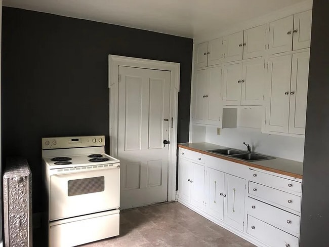 Photo - 129 S 2nd St