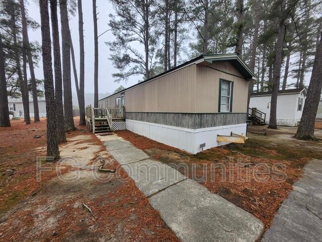 Building Photo - 2022 Keith Ln