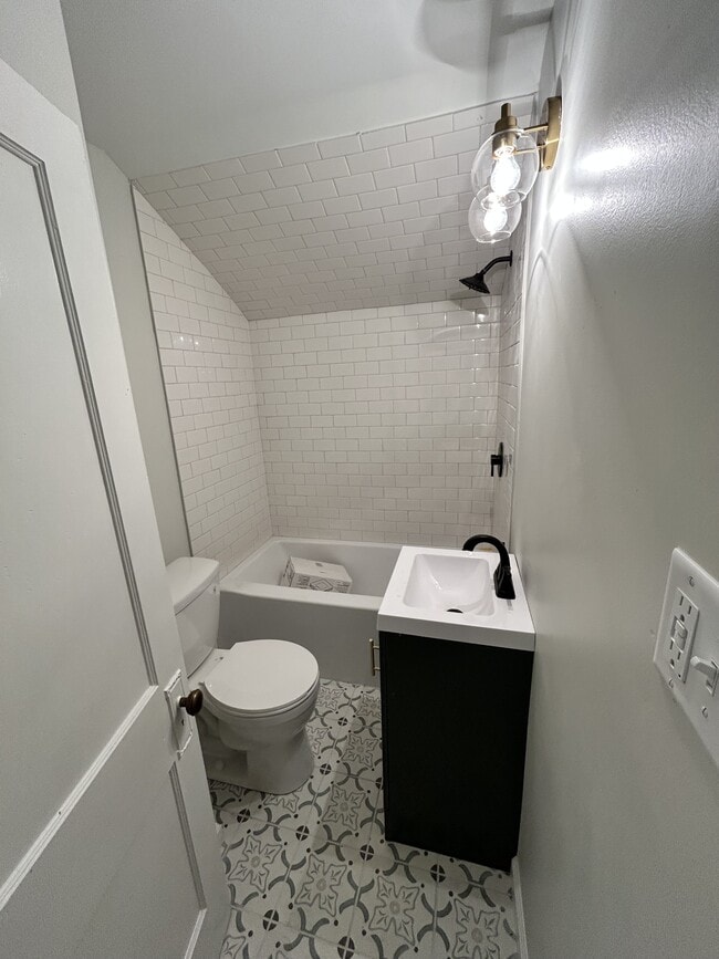Photo - 1404 W Springfield Ave